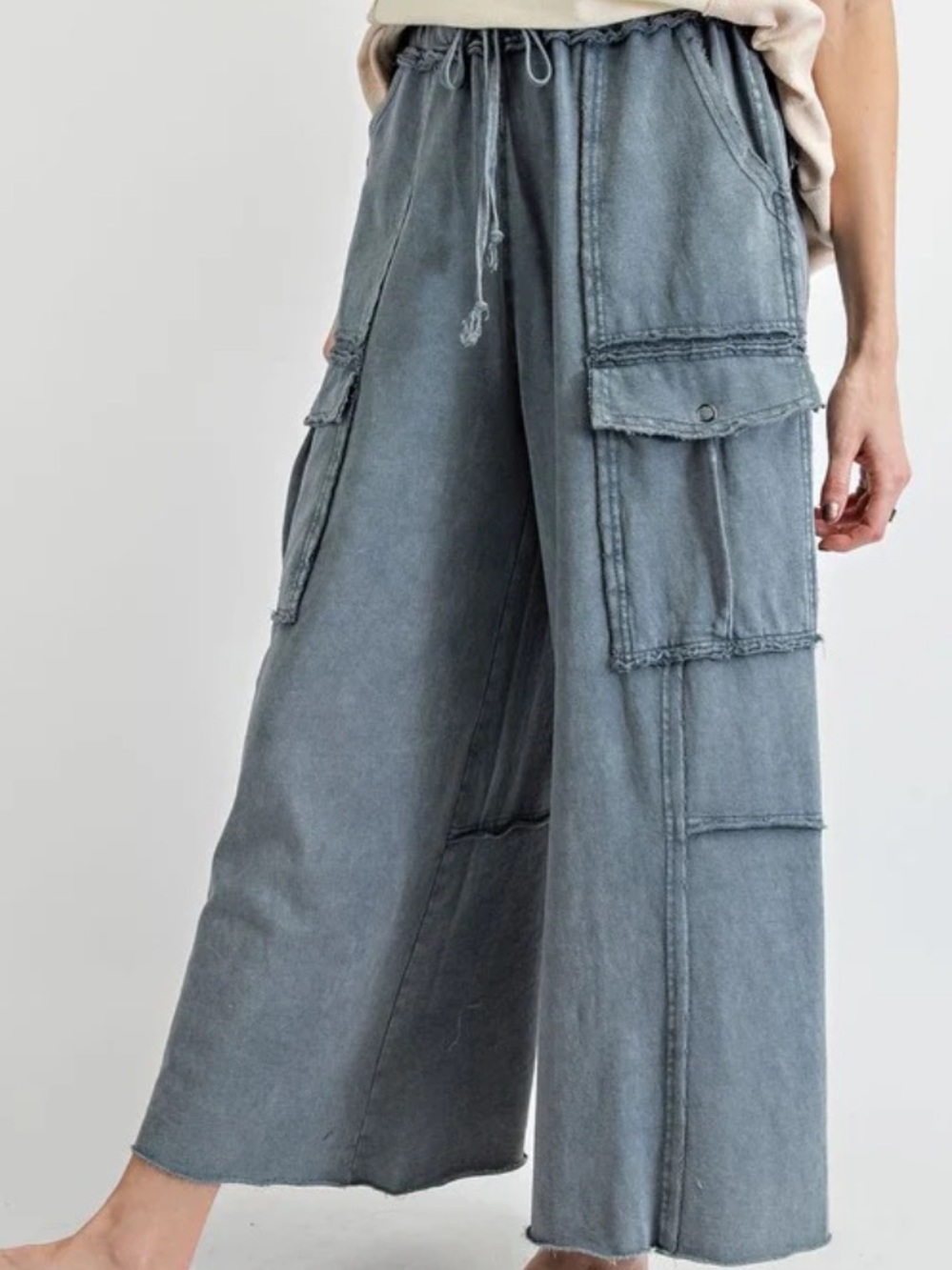 Easel Feeling Good Mineral Washed Wide Leg Cargo Sweatpants Gray Blue Large